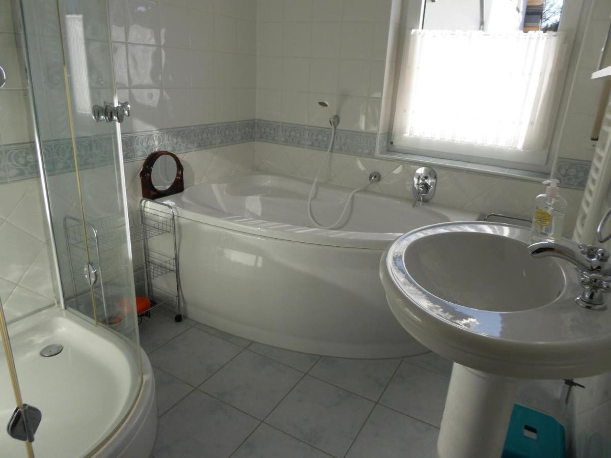 Ferienwohnung Waltraud บรีโลน ภายนอก รูปภาพ